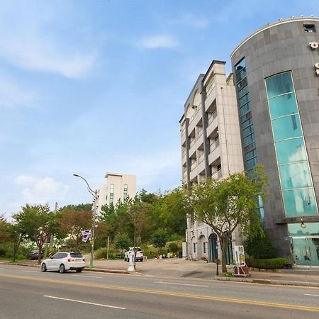 Sokcho White Lighthouse Pension Eksteriør billede